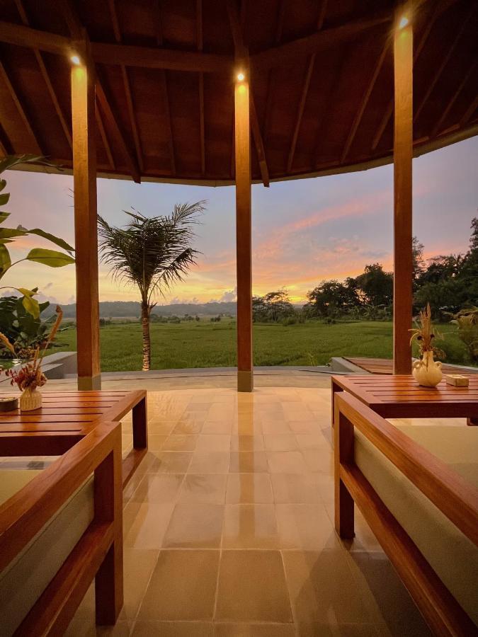 Boutique Villa Jogja Senang Yogyakarta Exterior foto